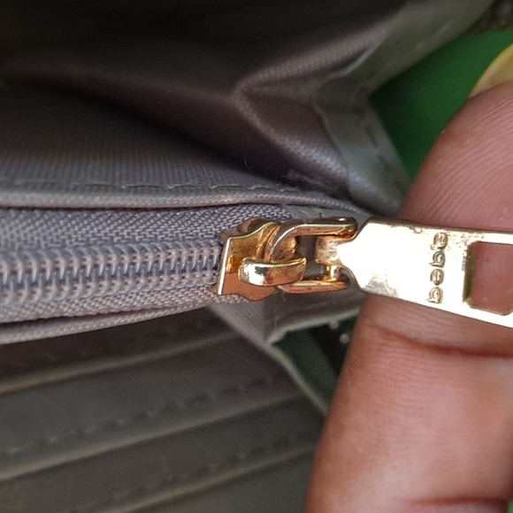 BEBE women's  wallet..khaki green..NEW - Picture 2 of 4